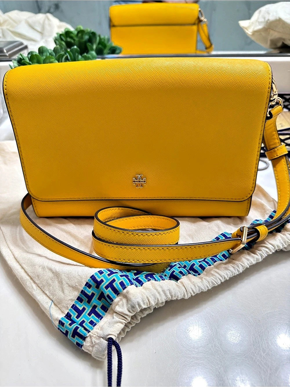 Tory Burch Robinson Convertible Shoulder Bag Yellow Crossbody